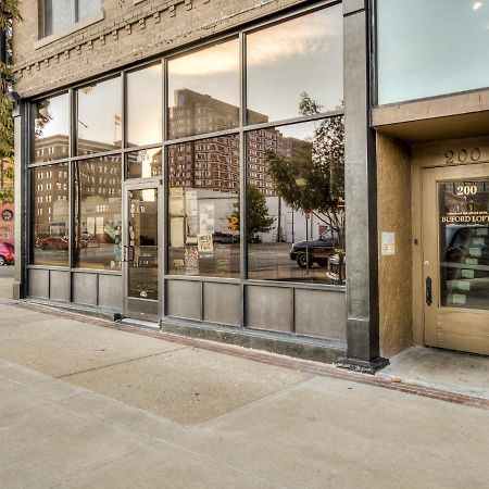 Deluxe Studio In Historic Downtown Building! バートルズビル エクステリア 写真
